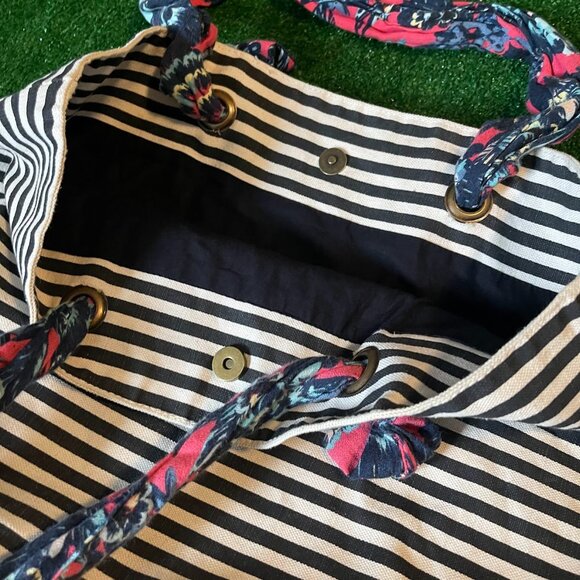 Roxy Act Together Canvas Black Stripes Floral Patterned Handles Tote Handbag Bag - Picture 9 of 13